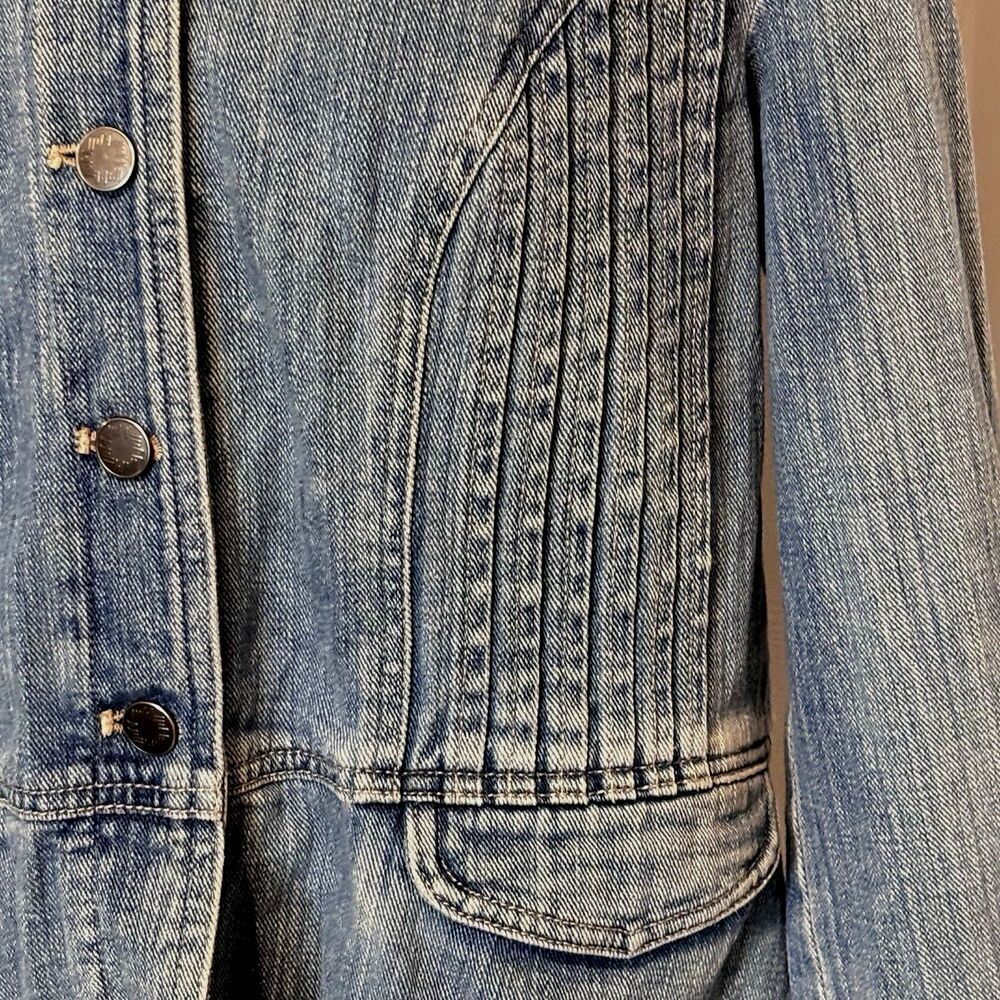 J. JILL VINTAGE Button Down Two Pocket Pleated Classic Blue DENIM JACKET Size M - Picture 4 of 16